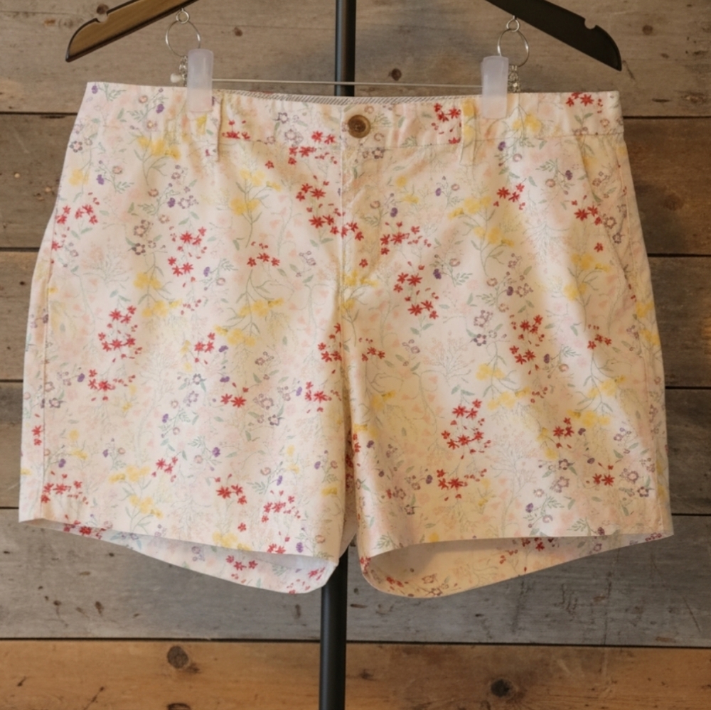 Old Navy Floral Women's Shorts - Multicolor